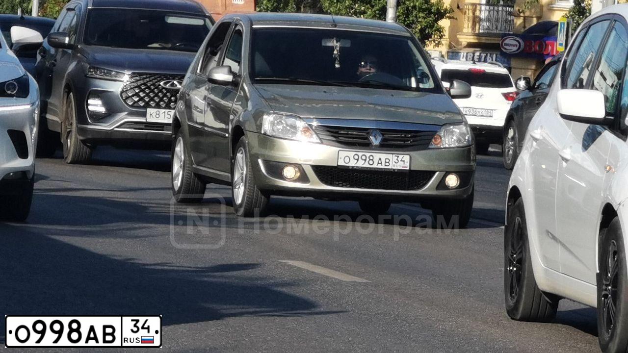 Фото автомобиля RENAULT LOGAN, 2014 — госномер У241ОС193. Цвет: БЕЖЕВЫЙ