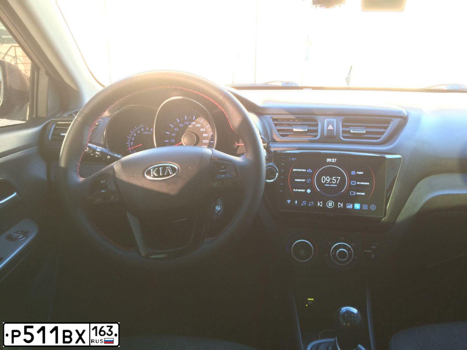 Фото автомобиля KIA RIO, 2011 — госномер Р248ММ82