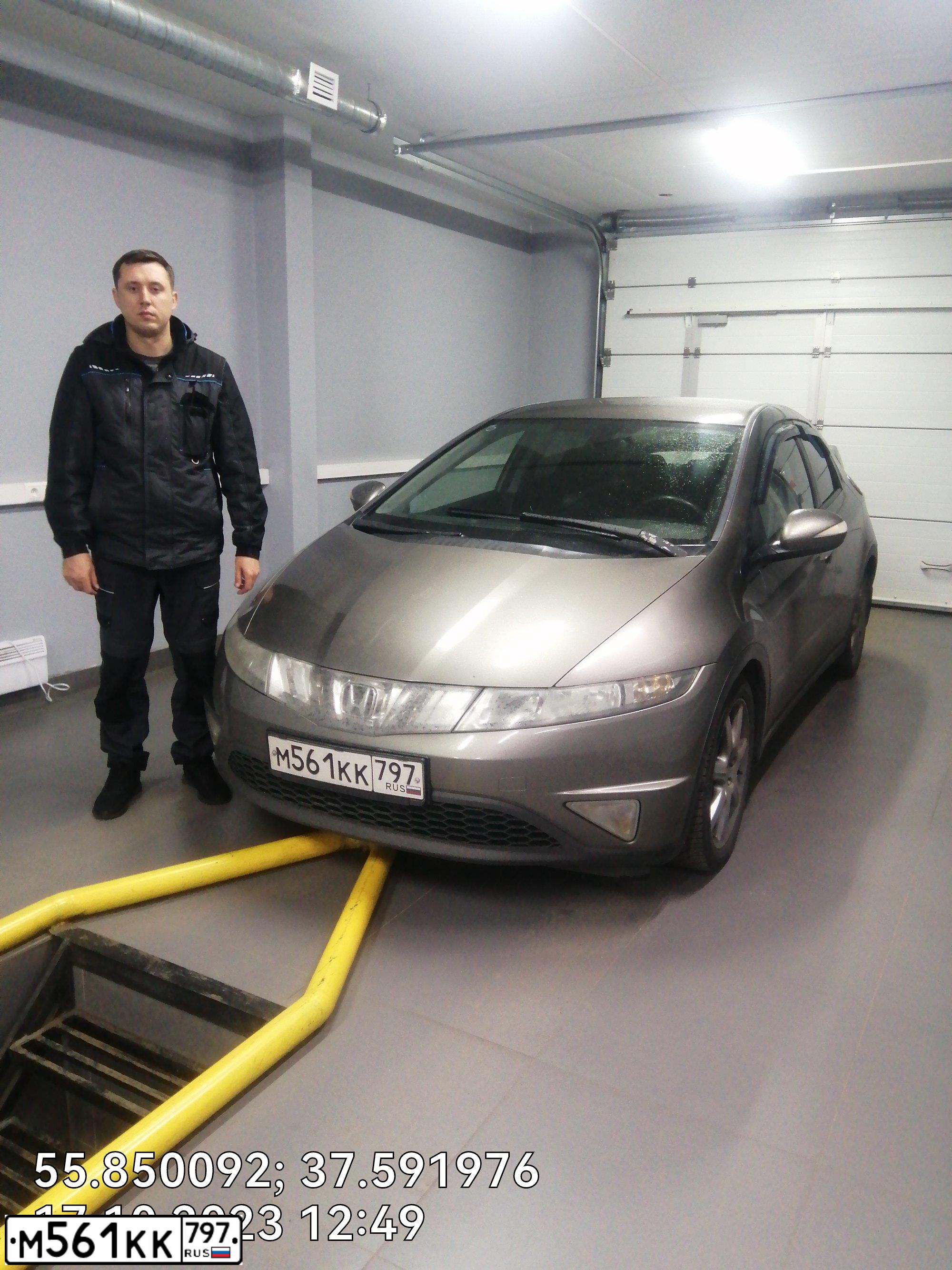 Фото автомобиля HONDA CIVIC, 2007 — госномер М561КК797. Цвет: СЕРЫЙ