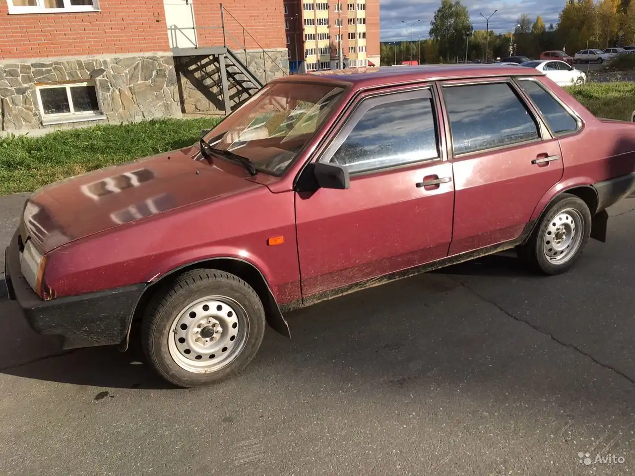 Фото автомобиля LADA 2109 SAMARA, 2000 — госномер С724КН196. Цвет: ТЕМНО-КРАСНЫЙ