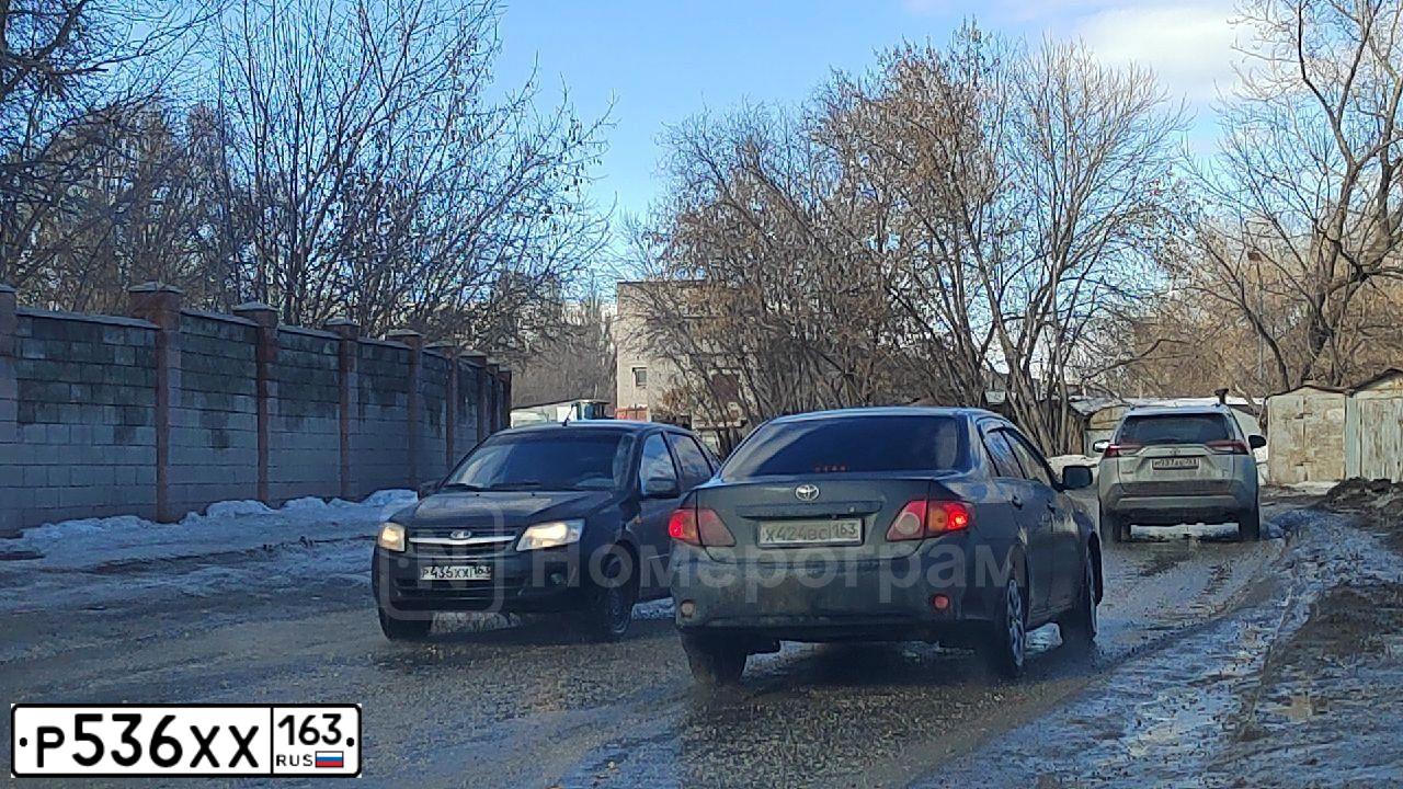 Фото автомобиля TOYOTA COROLLA, 2014 — госномер К162ТН21. Цвет: Белый