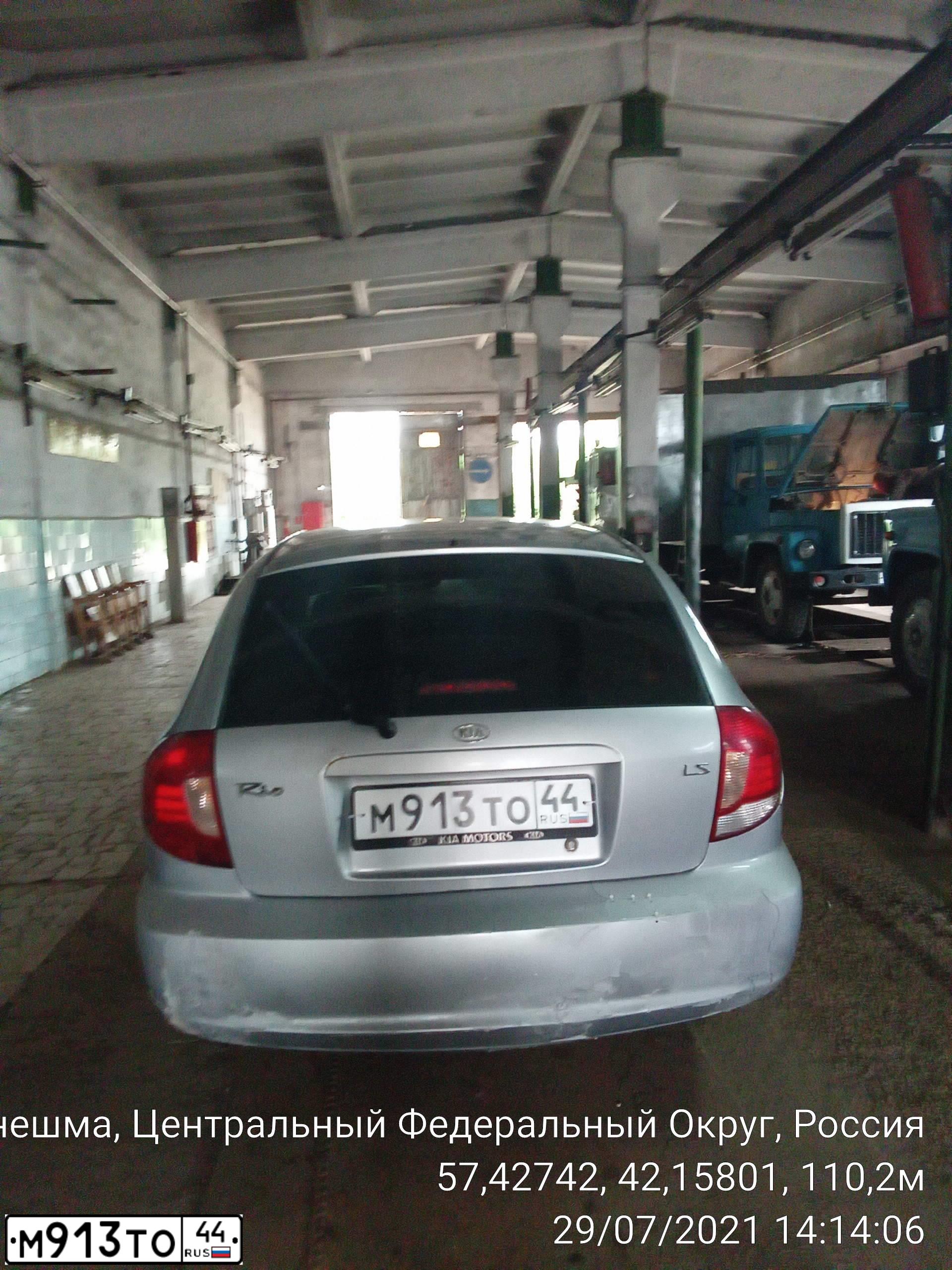 Фото автомобиля KIA RIO, 2005 — госномер Т679ТН33