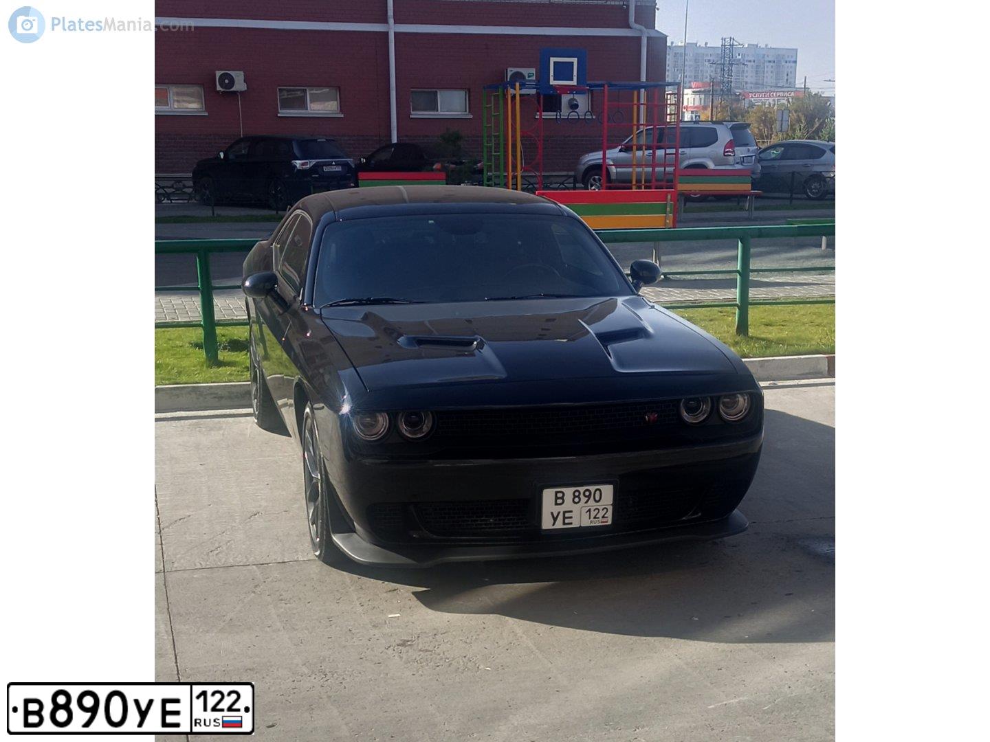 Фото автомобиля ДОДЖ CHALLENGER, 2020 — госномер В890УЕ122. Цвет: ЧЕРНЫЙ