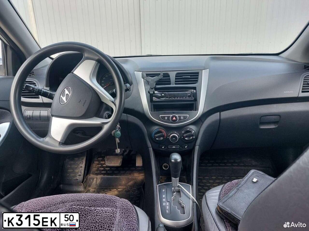 Фото автомобиля HYUNDAI SOLARIS, 2012 — госномер Р543ЕК181