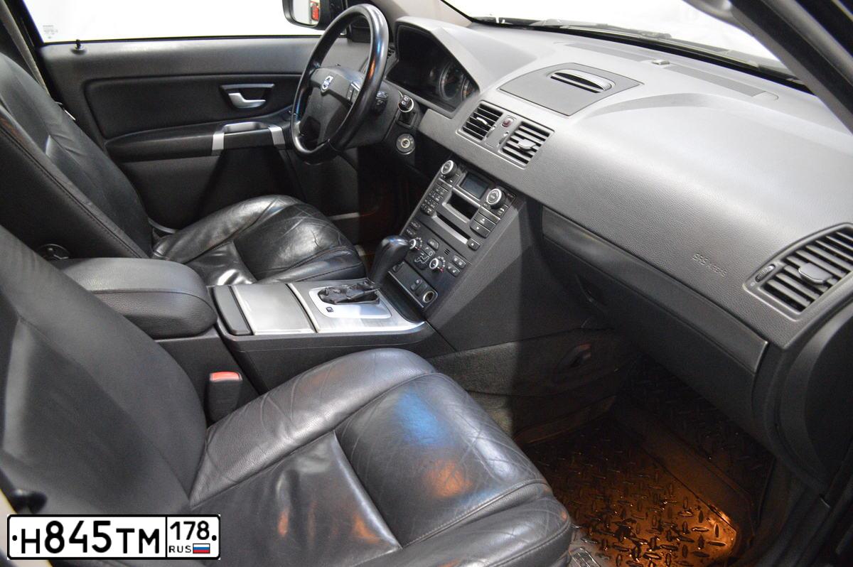 Фото автомобиля VOLVO XC90, 2009 — госномер Н845ТМ178. Цвет: ЧЕРНЫЙ