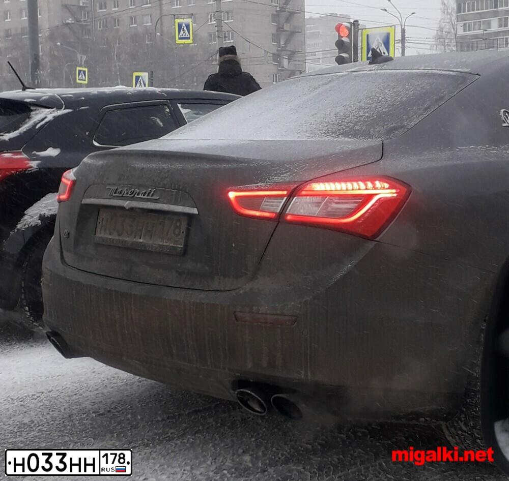 Фото автомобиля MASERATI GHIBLI, 2014 — госномер Т406ЕТ198. Цвет: ТЕМНО-СЕРЫЙ