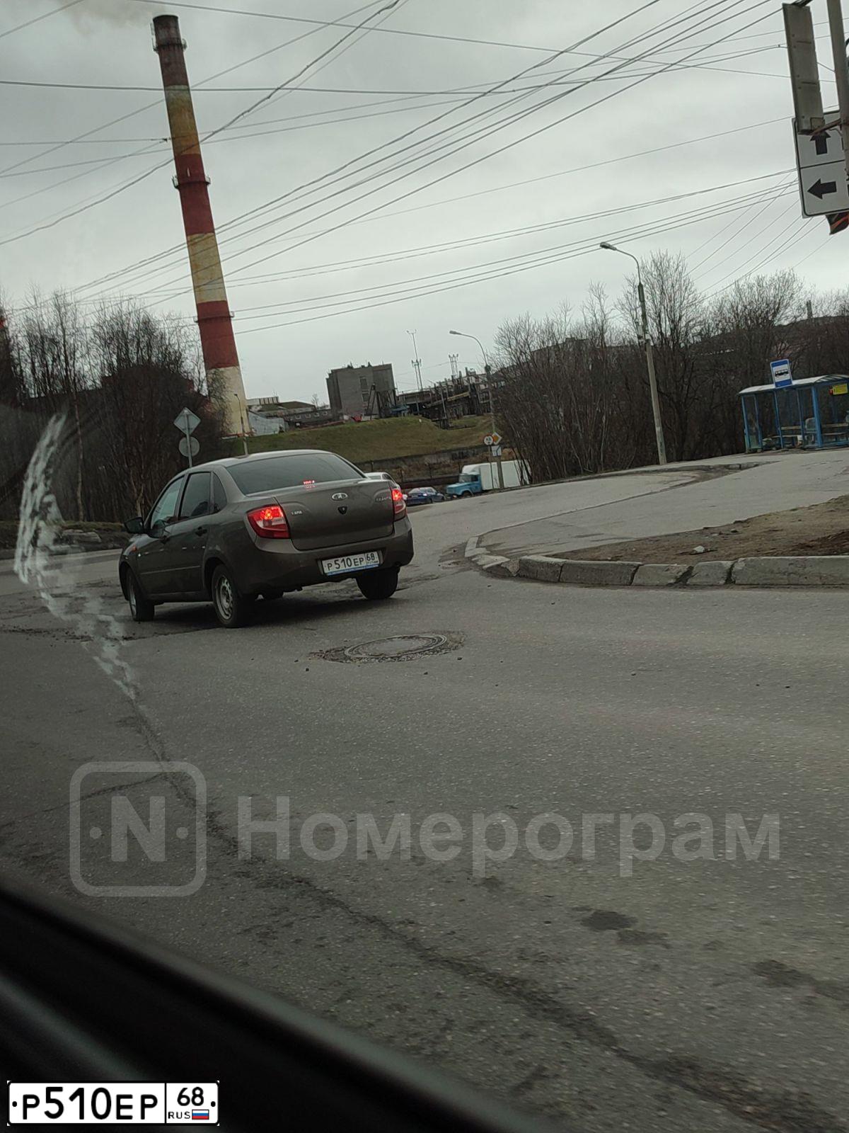 Фото автомобиля LADA 2190 GRANTA, 2014 — госномер Р510ЕР68. Цвет: Золотисто-коричневый