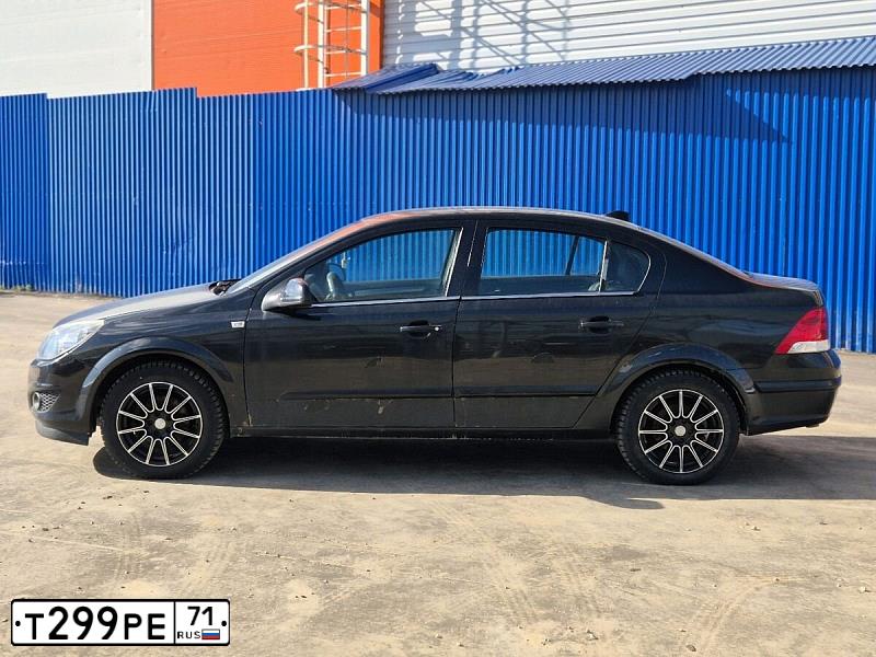 Фото автомобиля OPEL ASTRA, 2012 — госномер У862РО48