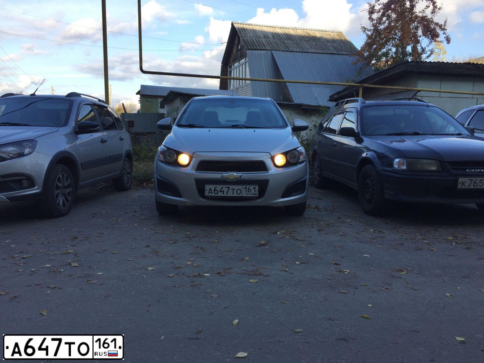 Фото автомобиля CHEVROLET AVEO, 2013 — госномер А647ТО161. Цвет: СЕРЕБРИСТЫЙ МЕТАЛЛИК