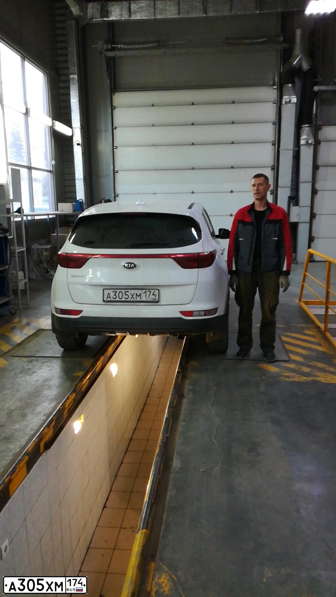 Фото автомобиля KIA SPORTAGE, 2017 — госномер К060ОХ702. Цвет: Белый