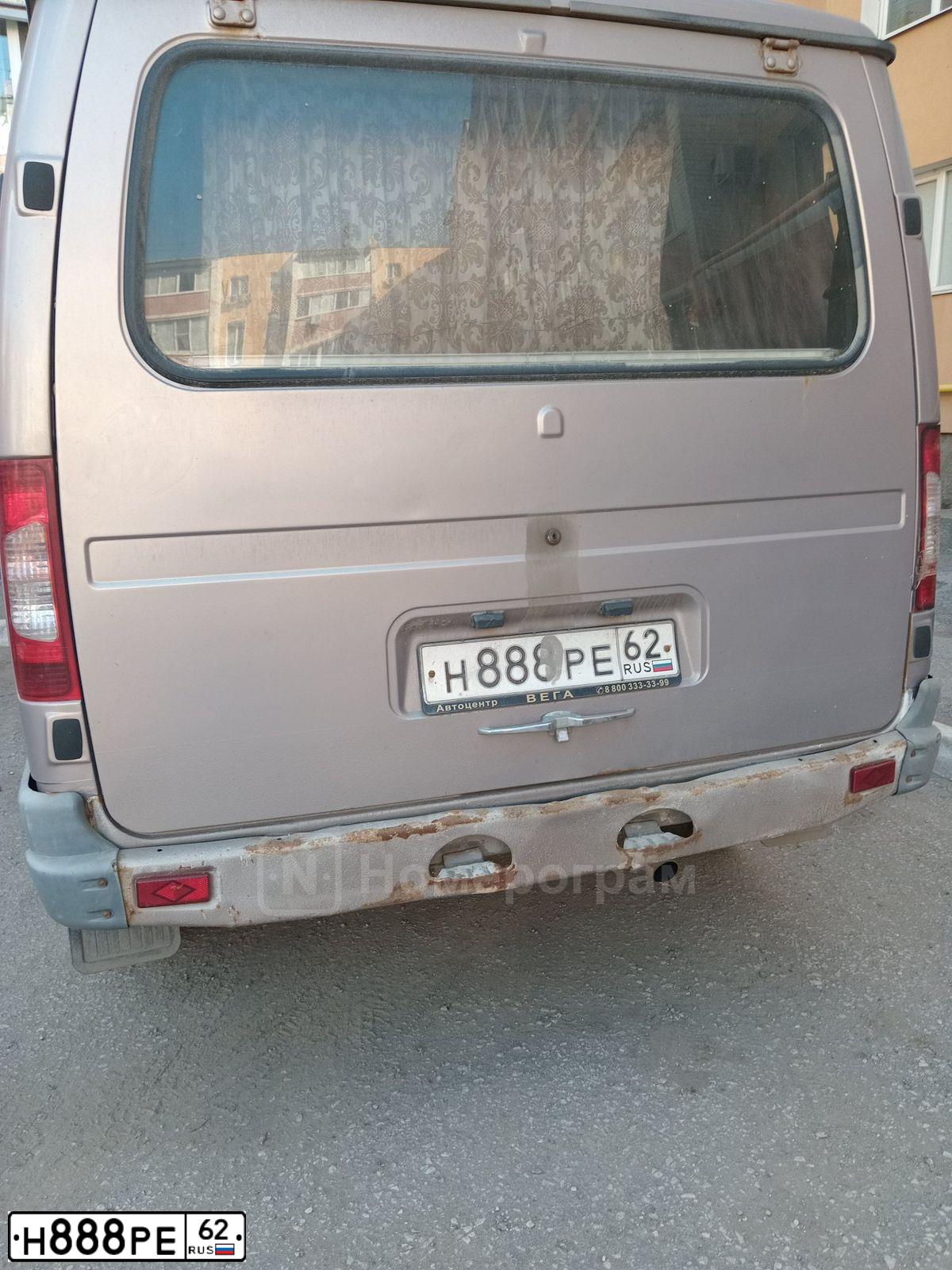 Фото автомобиля GAZ 2217, 2011 — госномер У836УЕ62