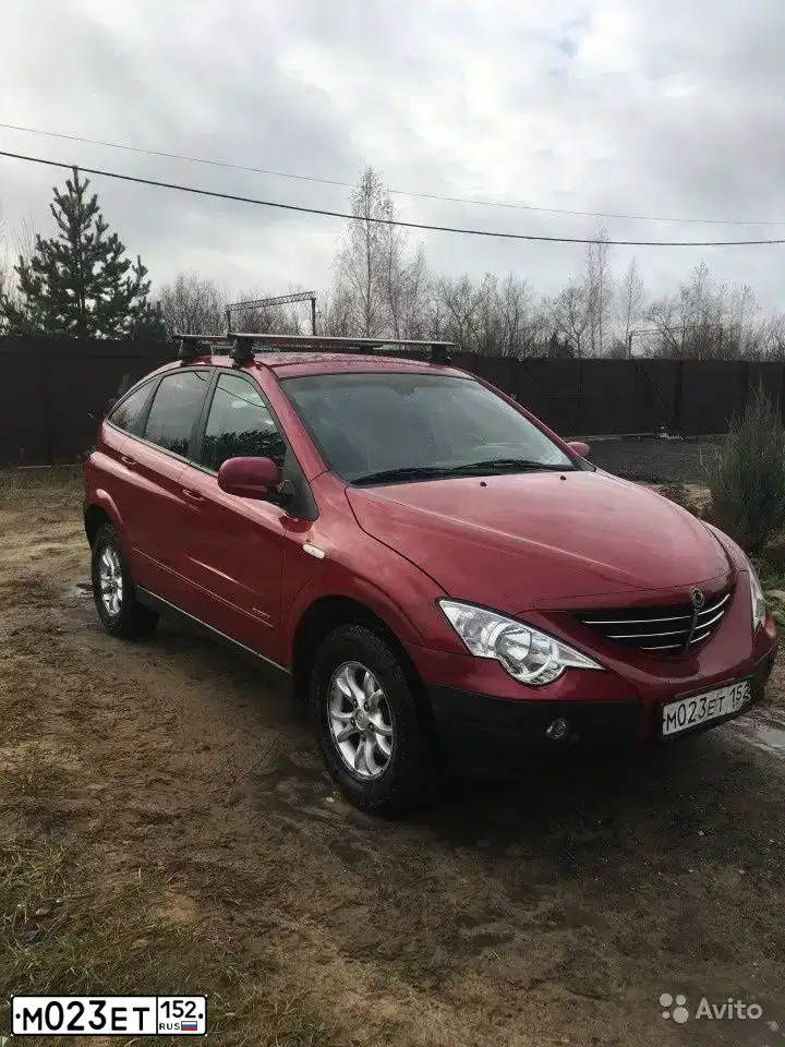 Фото автомобиля SSANGYONG ACTYON, 2008 — госномер М023ЕТ152. Цвет: Красный