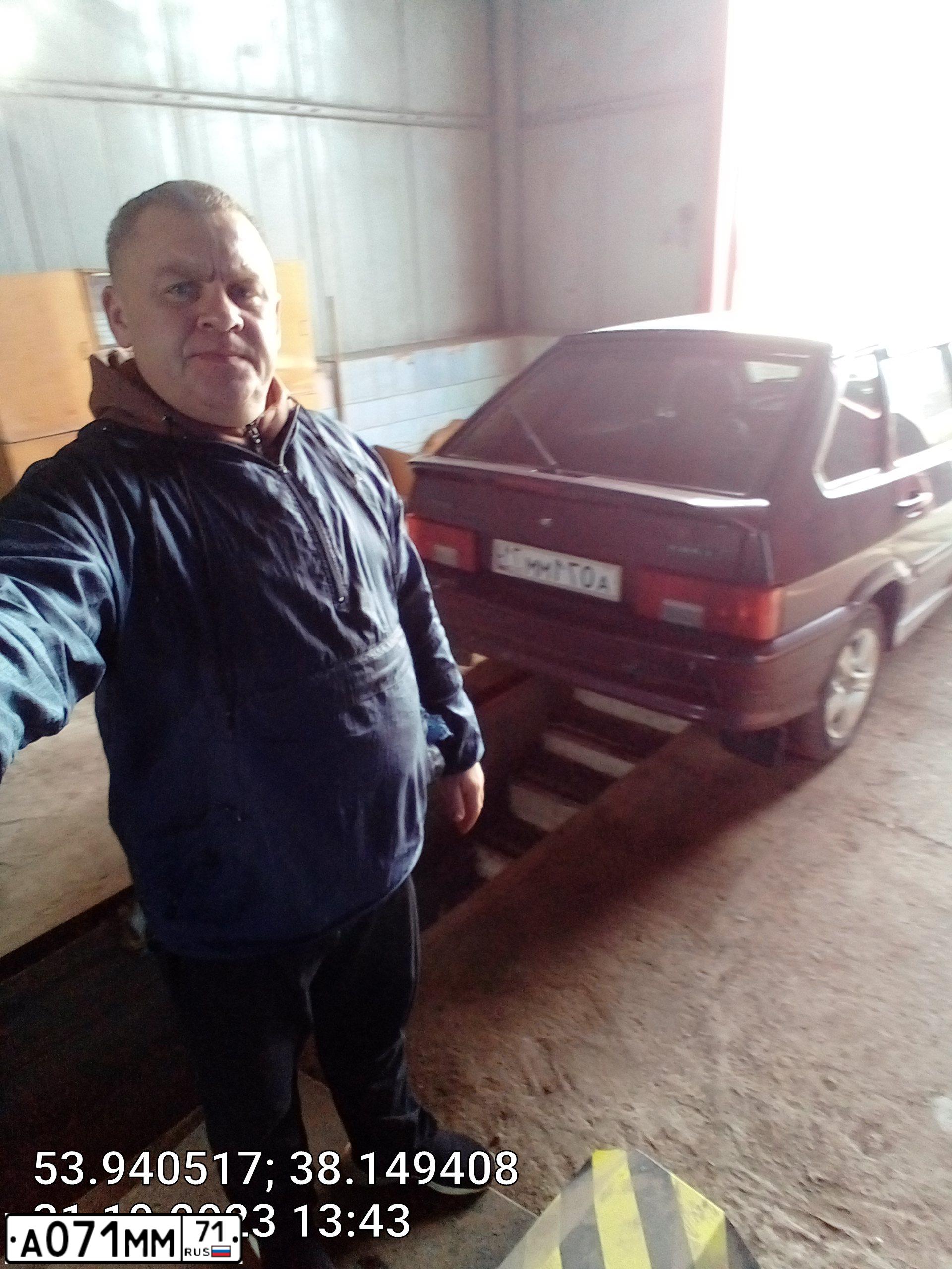 Фото автомобиля LADA 2114 SAMARA, 2011 — госномер А071ММ71. Цвет: ТЕМНО-ВИШНЕВЫЙ