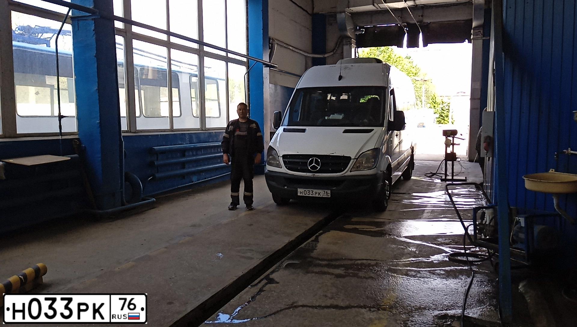 Фото автомобиля AUDI Q7, 2007 — госномер Н033РК76. Цвет: ЧЕРНЫЙ