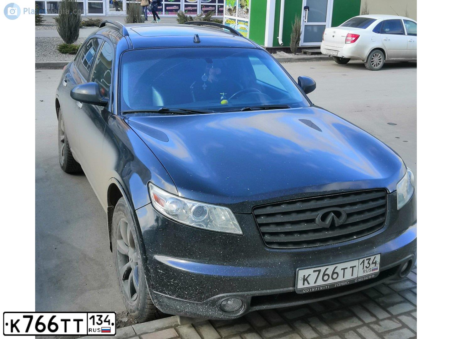 Фото автомобиля INFINITI QX70 /FX/, 2004 — госномер Р666РК750. Цвет: ЧЕРНЫЙ