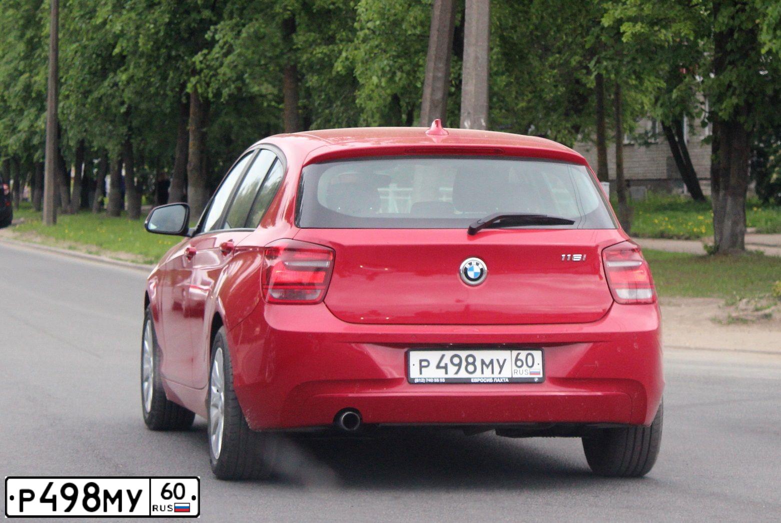 Фото автомобиля BMW 116I, 2012 — госномер Р928УС69. Цвет: Красный