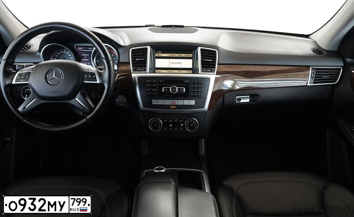 Фото автомобиля MERCEDES-BENZ ML350, 2012 — госномер Х982АВ977. Цвет: ЧЕРНЫЙ