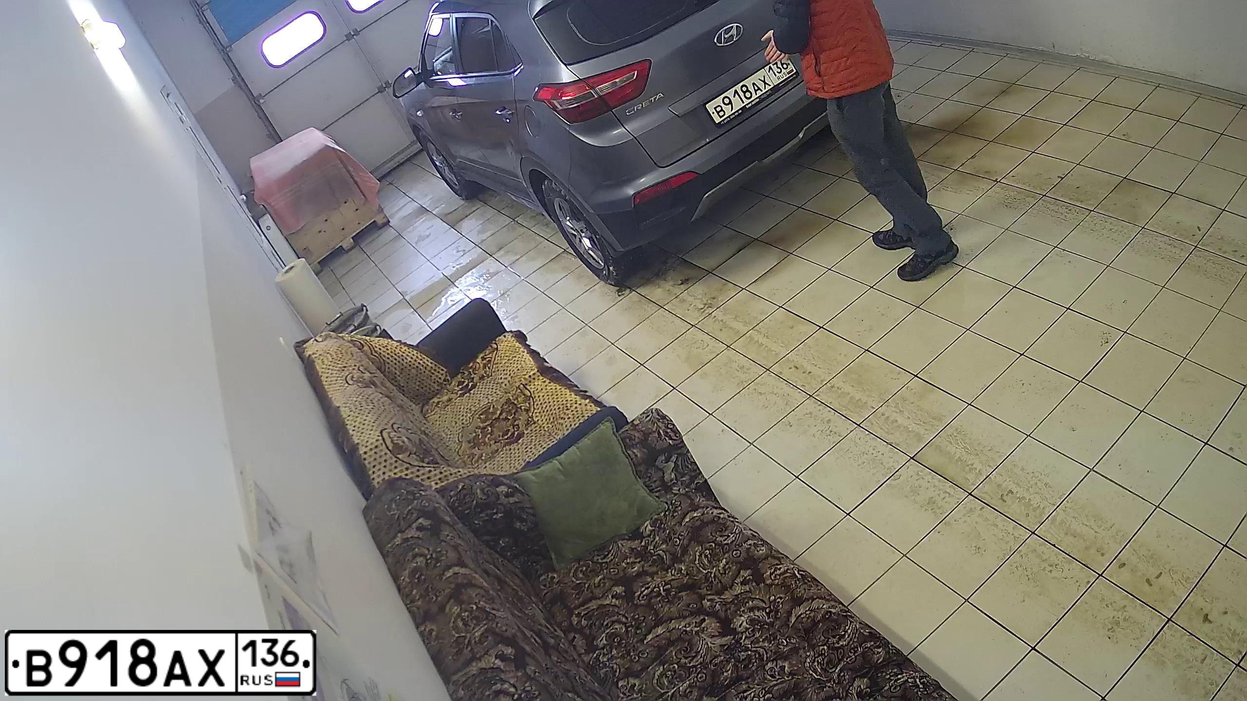 Фото автомобиля HYUNDAI CRETA, 2017 — госномер В918АХ136. Цвет: СЕРЫЙ