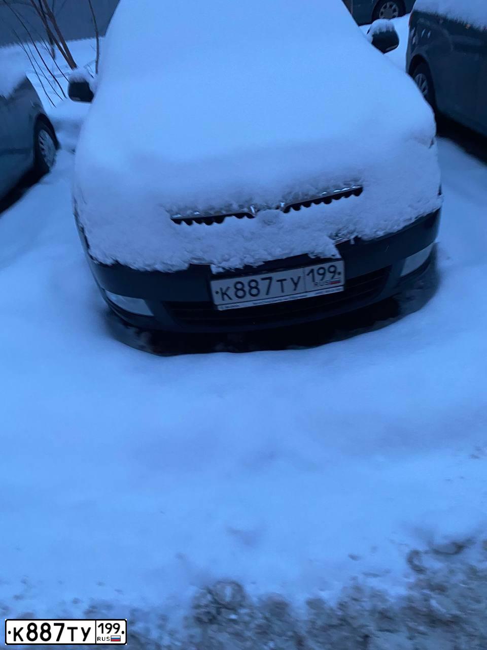 Фото автомобиля SKODA OCTAVIA, 2011 — госномер С771АХ58. Цвет: Серебристый