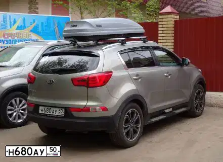 Фото автомобиля KIA SPORTAGE, 2013 — госномер Н680АУ50. Цвет: СЕРЫЙ СВЕТЛЫЙ