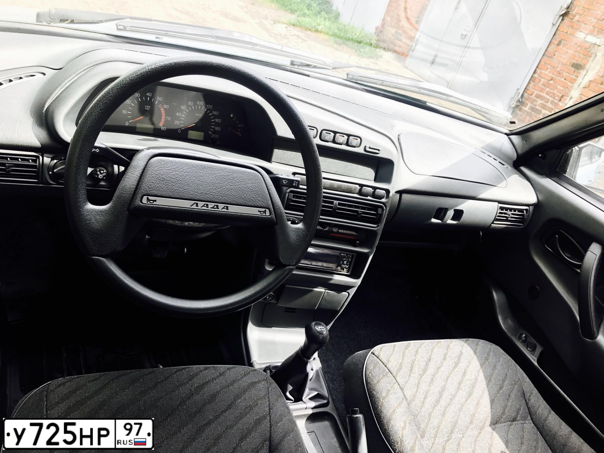 Фото автомобиля LADA 2115 SAMARA, 2004 — госномер У437ВА790. Цвет: Серебристо-Желтый