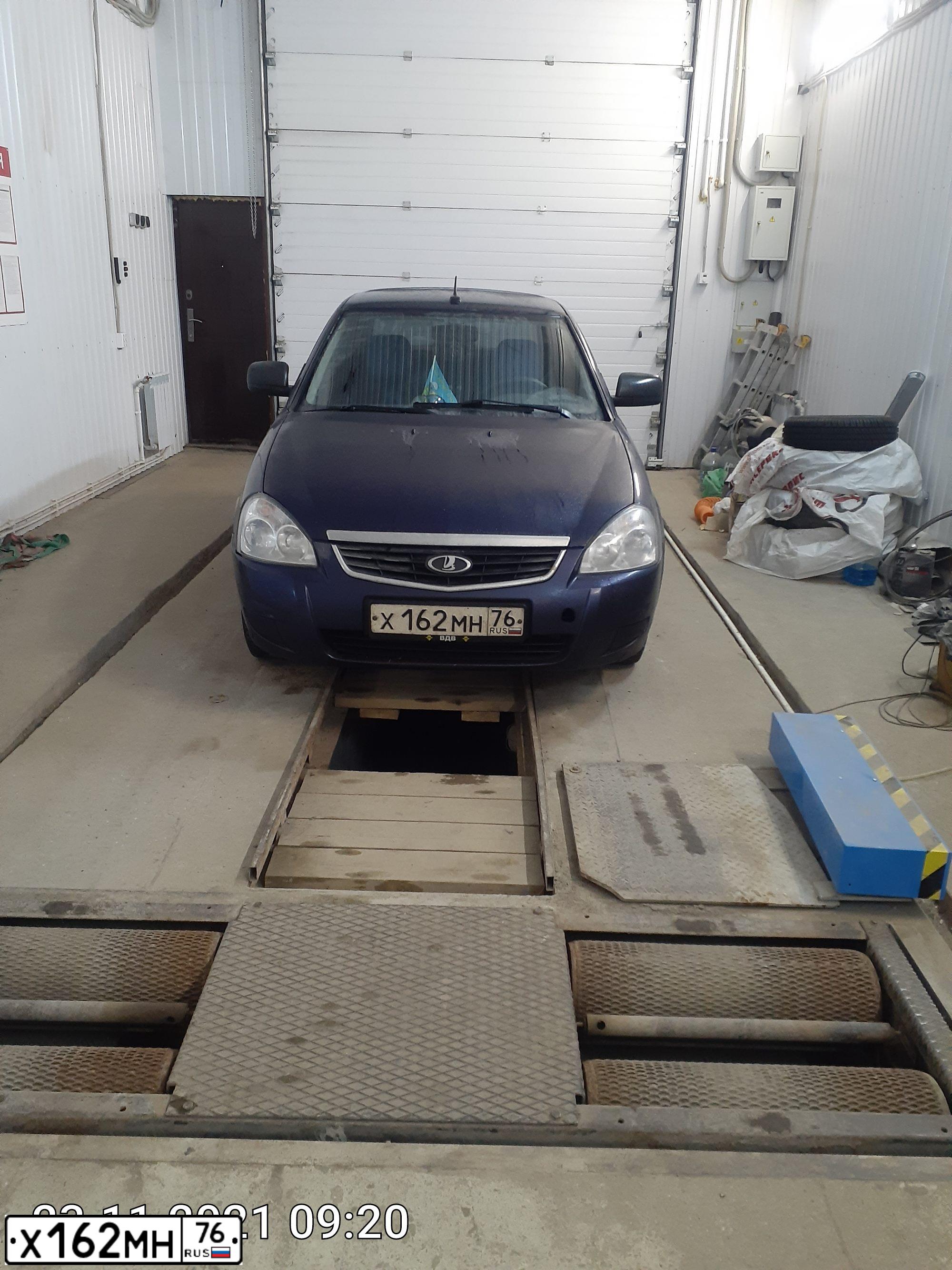 Фото автомобиля LADA PRIORA, 2012 — госномер М344ТМ35. Цвет: синий