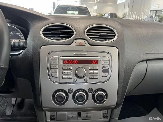 Фото автомобиля FORD FOCUS, 2008 — госномер А613ММ50. Цвет: Серый