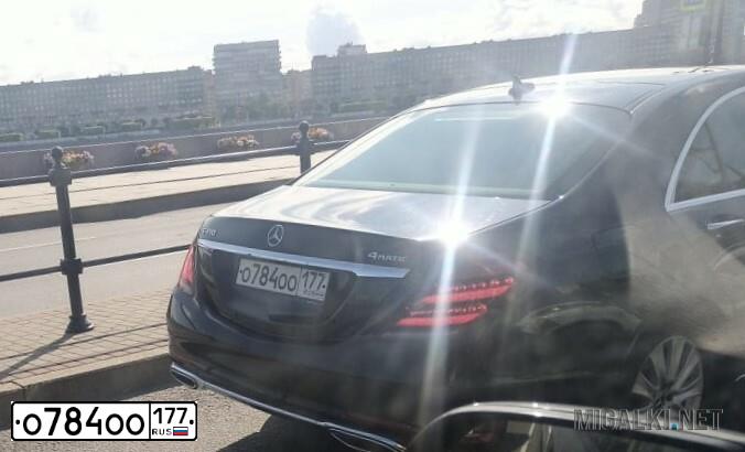 Фото автомобиля MERCEDES E-KLASSE, 2008 — госномер О784ОО177. Цвет: ЧЕРНЫЙ