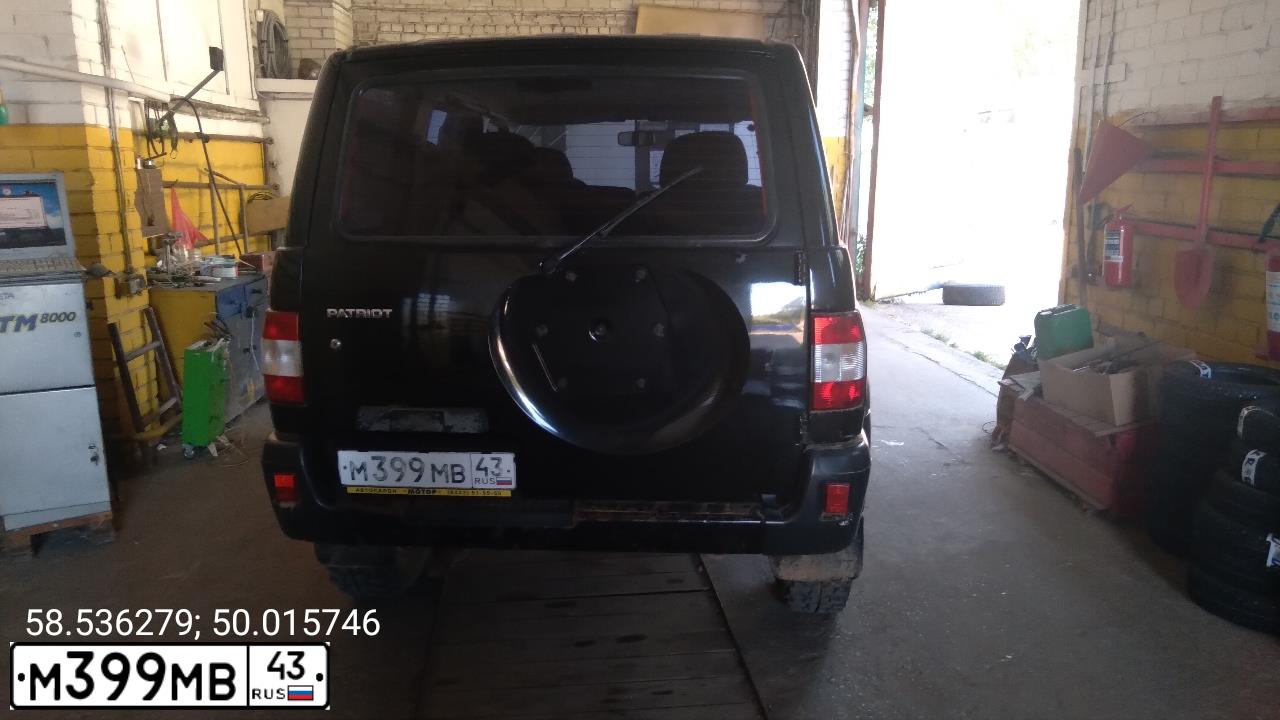 Фото автомобиля KIA SPECTRA, 2007 — госномер Р893АЕ29. Цвет: КРАСНЫЙ ПЕРЕЦ