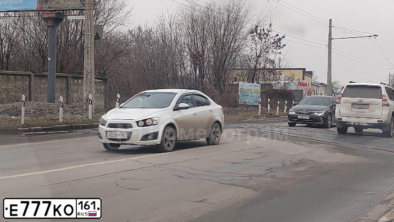 Фото автомобиля VOLVO XC70, 2009 — госномер К148ТУ161. Цвет: СВ.КОРИЧНЕВЫЙ