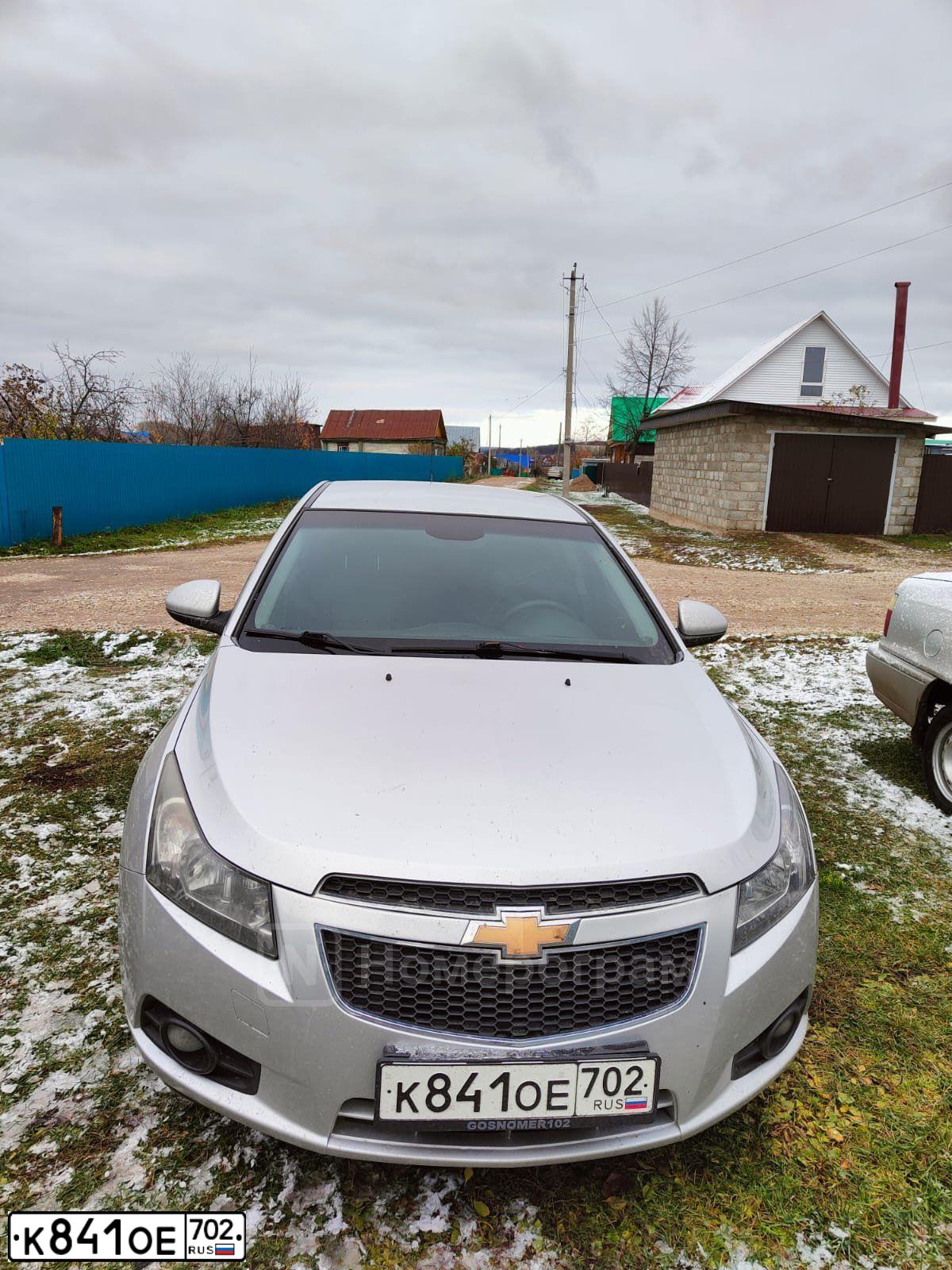 Фото автомобиля CHEVROLET CRUZE, 2011 — госномер Х888ОТ102. Цвет: СЕРЕБРИСТЫЙ МЕТАЛЛИК