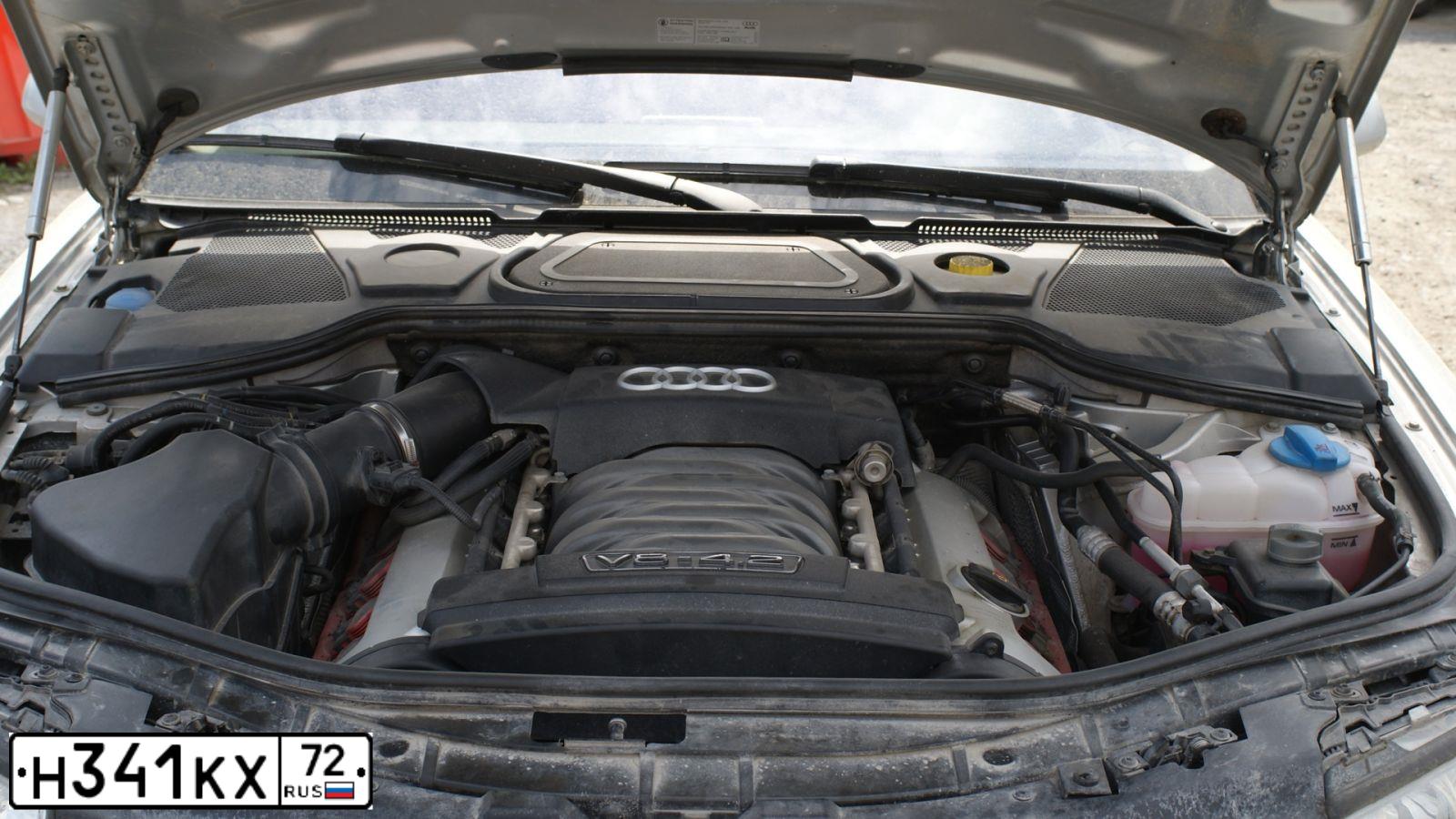 Фото автомобиля AUDI A8, 2004 — госномер С786МВ89. Цвет: СЕРЕБРИСТЫЙ