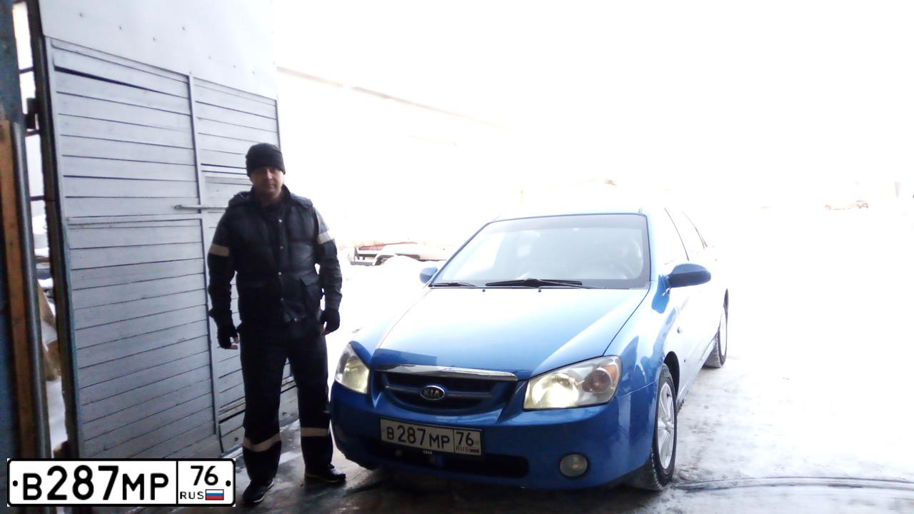 Фото автомобиля KIA CERATO, 2006 — госномер У459КЕ44. Цвет: синий