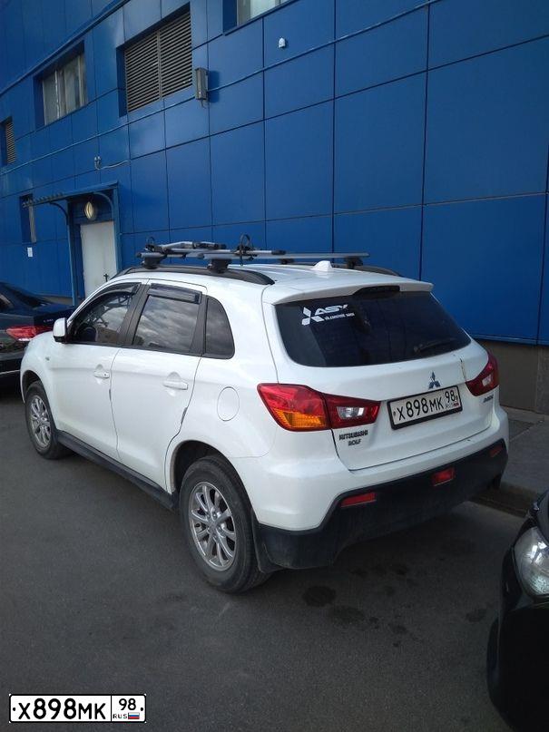 Фото автомобиля MITSUBISHI ASX, 2013 — госномер В823СМ147. Цвет: Белый