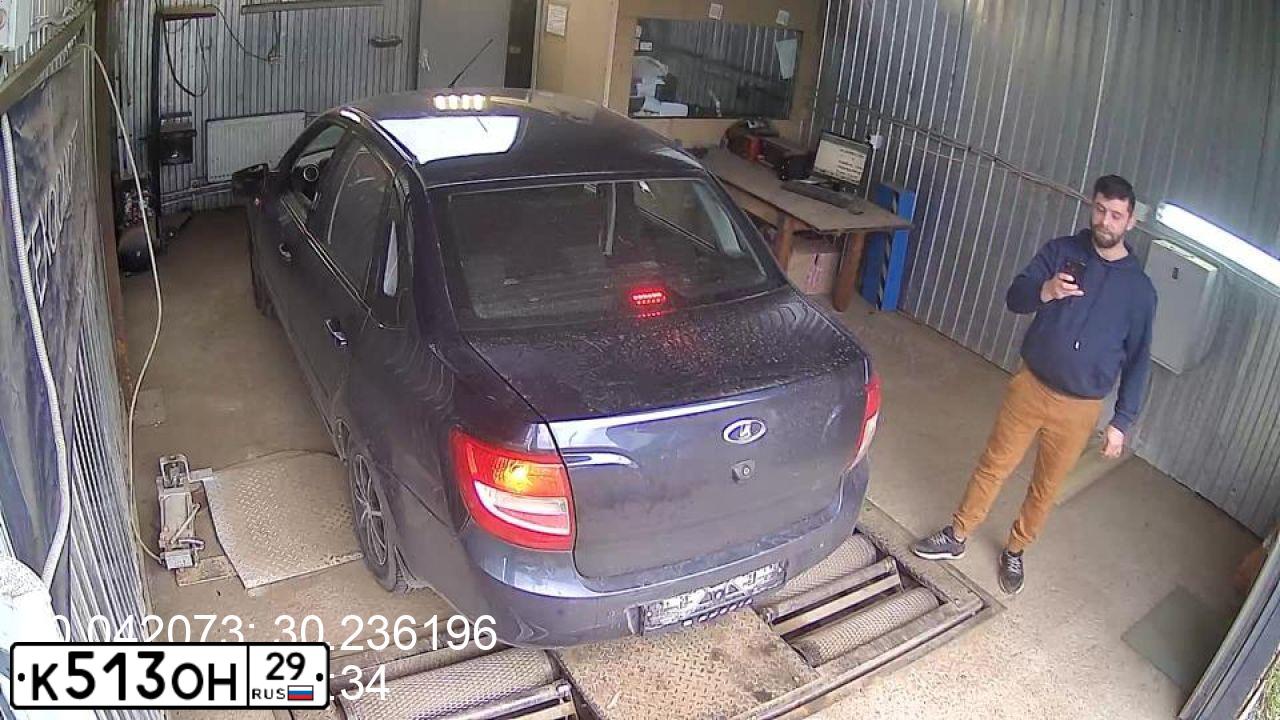 Фото автомобиля LADA GRANTA, 2013 — госномер В949НВ92