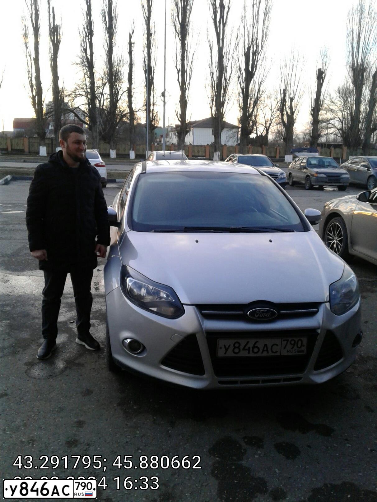 Фото автомобиля FORD FOCUS, 2011 — госномер К334РМ197. Цвет: Серебристый