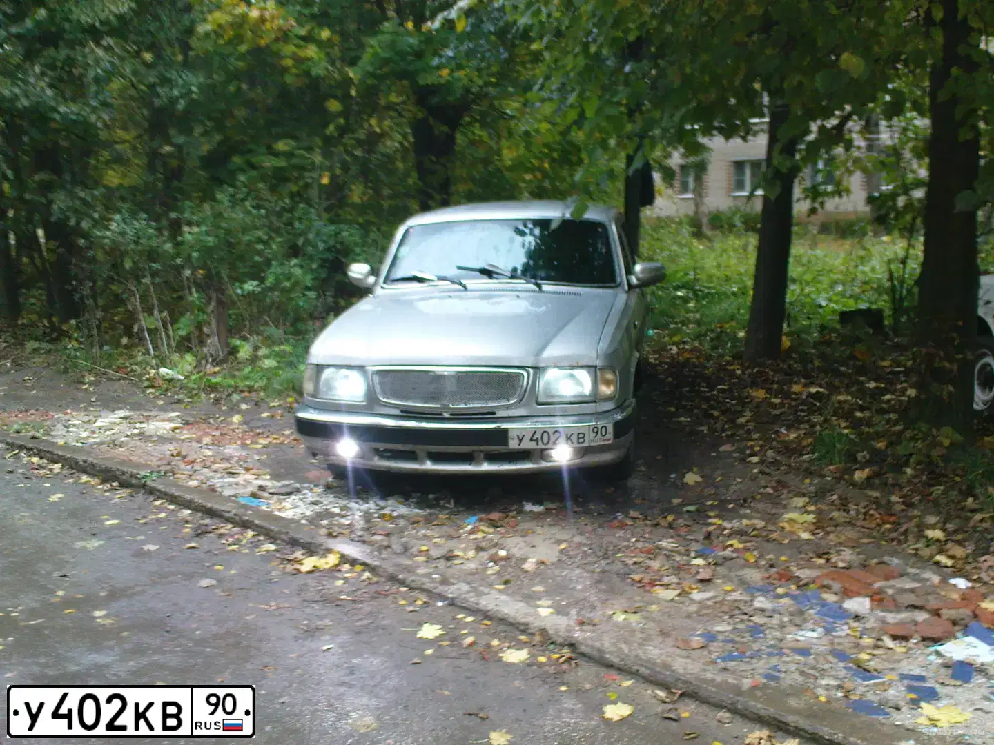 Фото автомобиля GAZ 3110 WOLGA, 2002 — госномер В598УЕ199. Цвет: СЕРЕБРИСТЫЙ