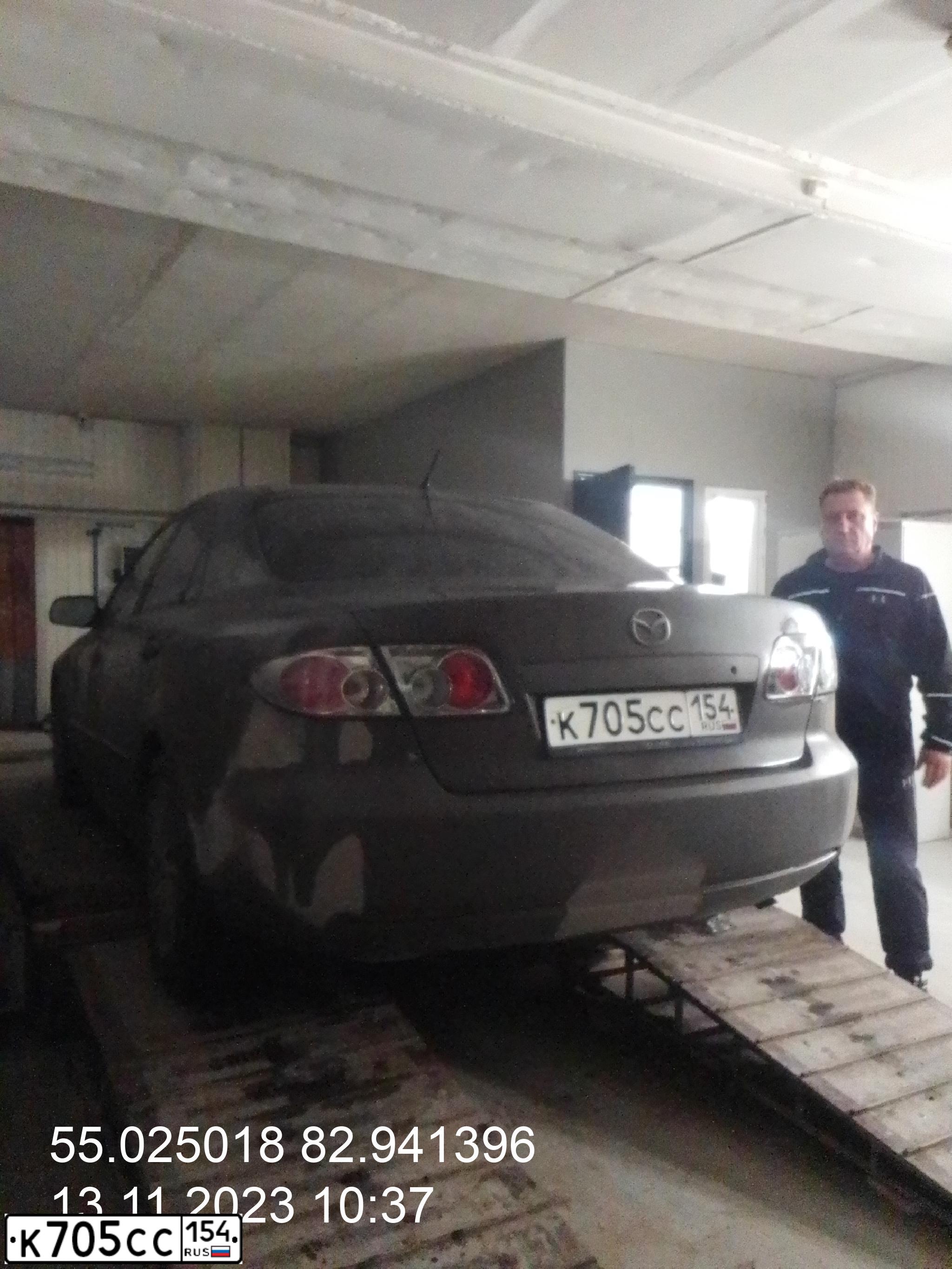 Фото автомобиля MAZDA 6, 2006 — госномер О900УТ154. Цвет: ТЕМНО-СЕРЫЙ