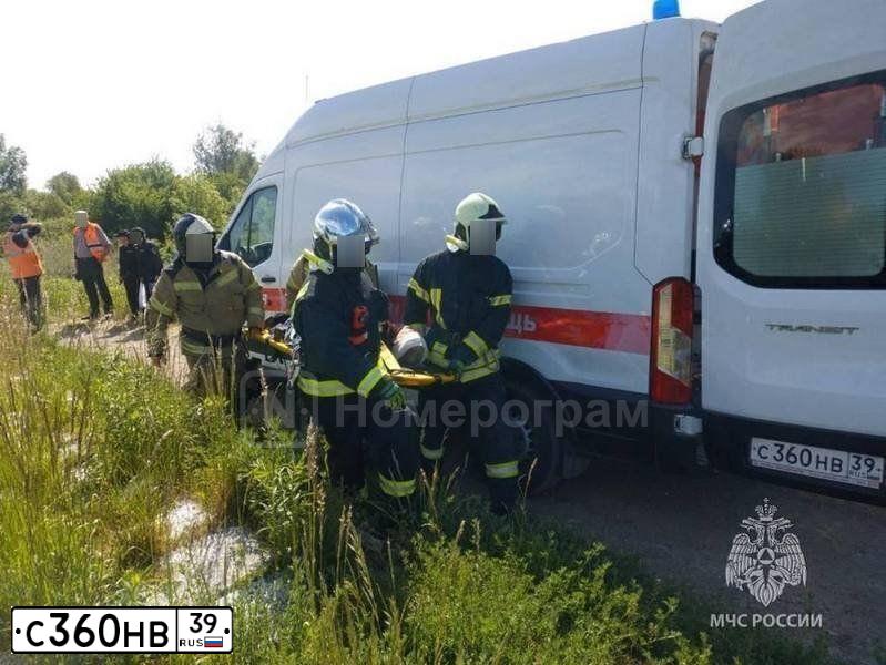 Фото автомобиля FORD TRANSIT, 2020 — госномер С360НВ39. Цвет: ЦВ СХ А1 ПО ГОСТ Р 50574-2019