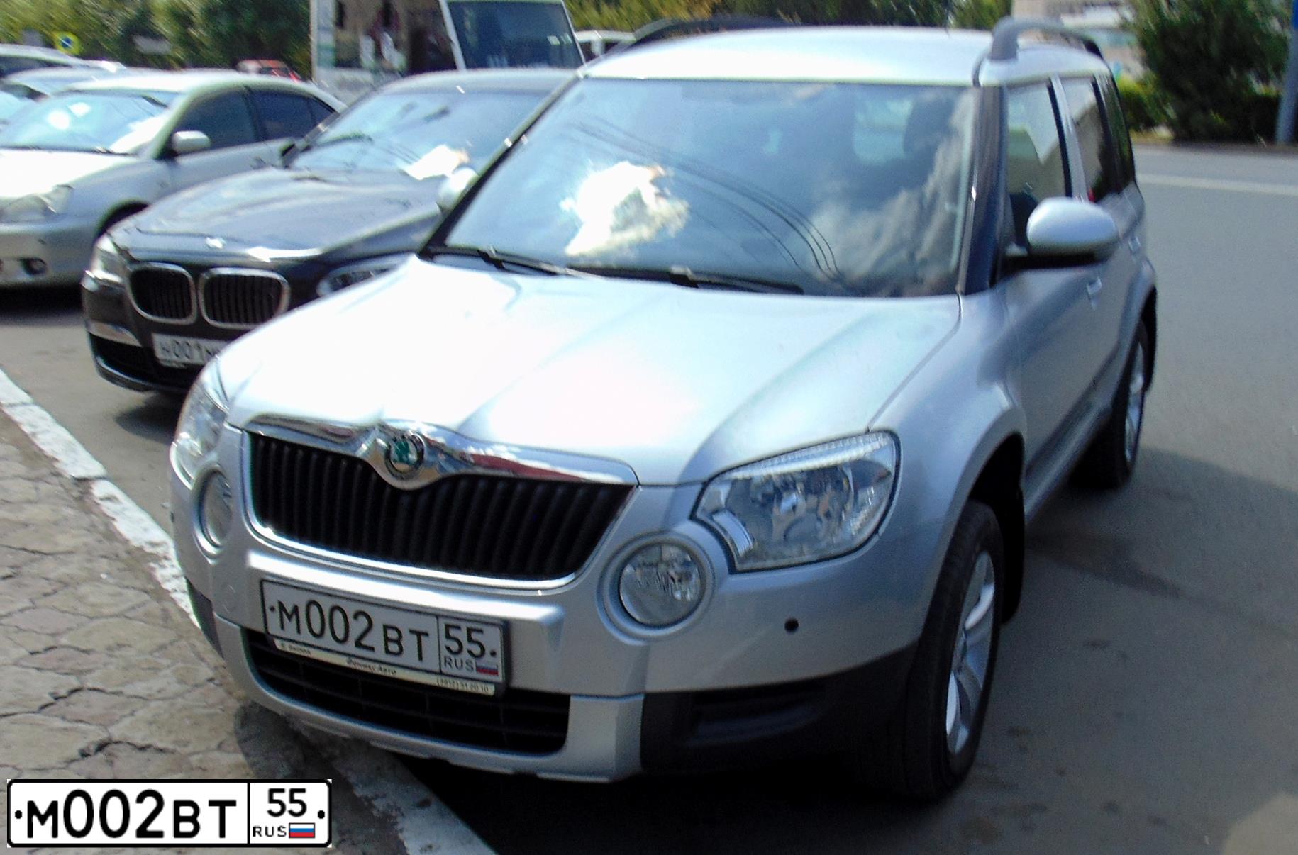 Фото автомобиля SKODA YETI, 2013 — госномер В614ОС193. Цвет: Серебристый