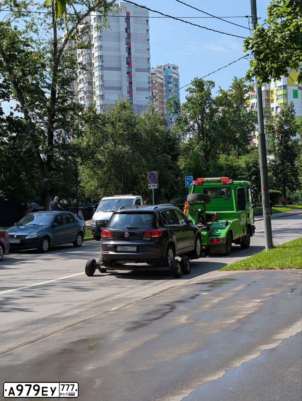Фото автомобиля MAZDA CX-5, 2014 — госномер А979ЕУ777. Цвет: Белый