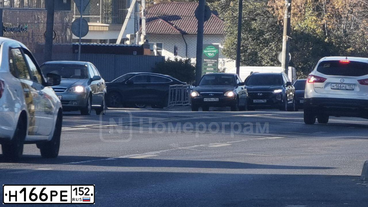 Фото автомобиля NISSAN QASHQAI, 2014 — госномер Н166РЕ152. Цвет: БЕЛЫЙ