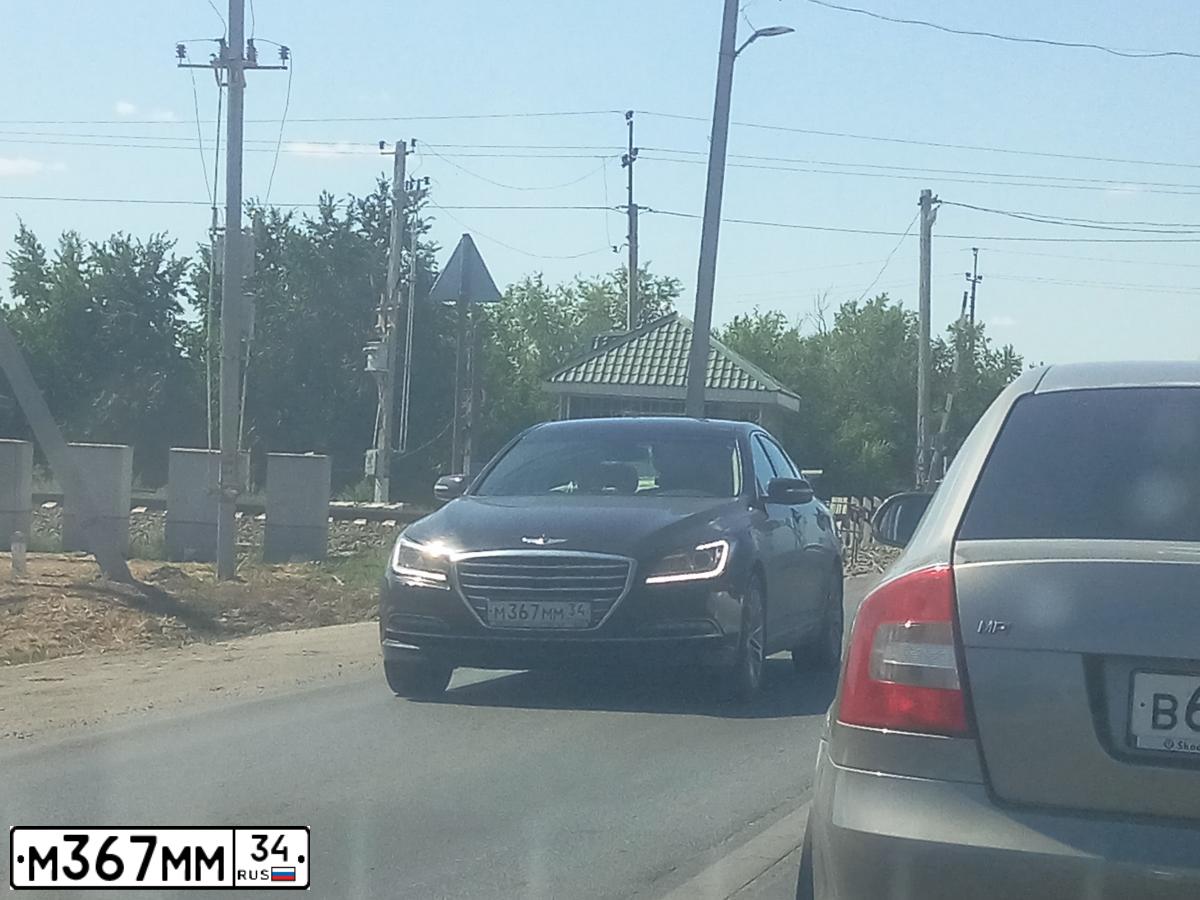 Фото автомобиля TAGAZ SONATA, 2008 — госномер Р585ОВ34. Цвет: Серебристый