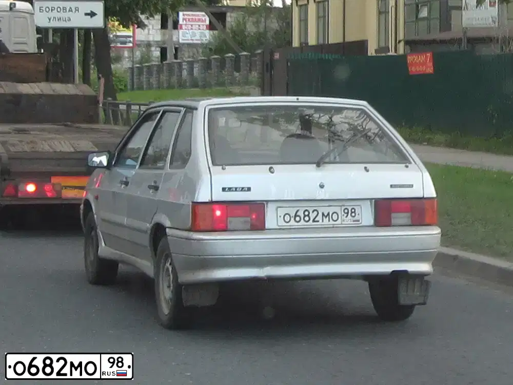 Фото автомобиля LADA 211440 LADA SAMARA, 2010 — госномер А216УС252. Цвет: СВЕТЛО-СЕРЕБРИСТЫЙ МЕТАЛЛ