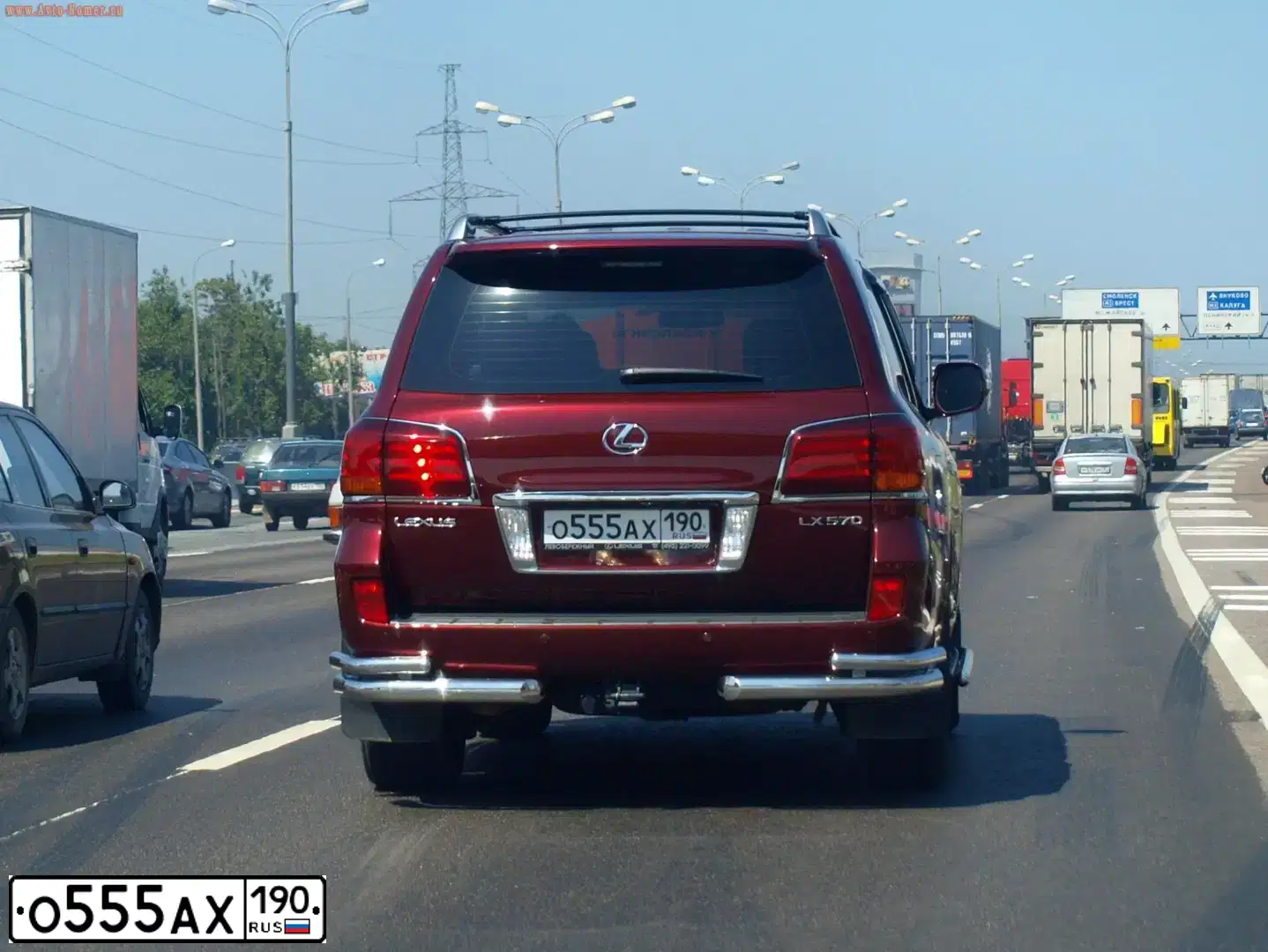 Фото автомобиля LEXUS LX, 2009 — госномер О555АХ190. Цвет: БОРДОВЫЙ