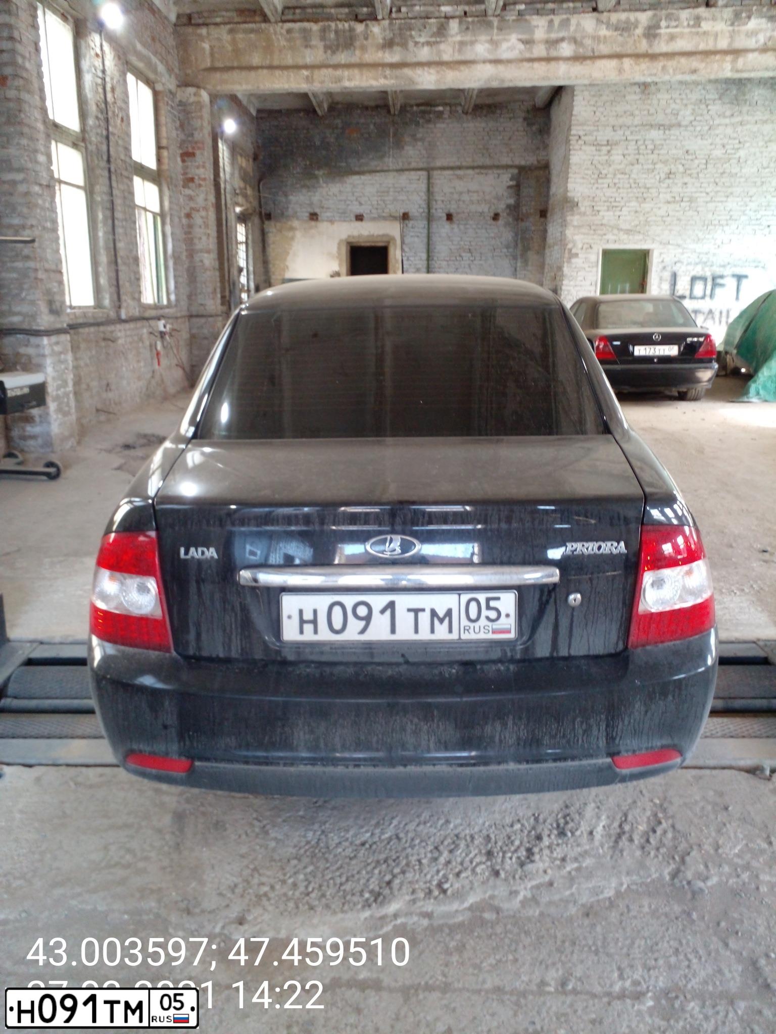 Фото автомобиля LADA 2170 PRIORA, 2015 — госномер Н091ТМ05. Цвет: ЧЕРНЫЙ