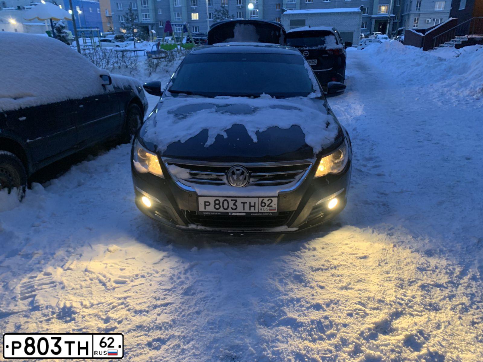 Фото автомобиля VOLKSWAGEN CC, 2011 — госномер Р803ТН62. Цвет: ЧЕРНО-СЕРЫЙ