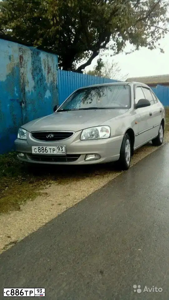 Фото автомобиля HYUNDAI ACCENT, 2007 — госномер Е950ОС193. Цвет: СВЕТЛО-БЕЖЕВЫЙ