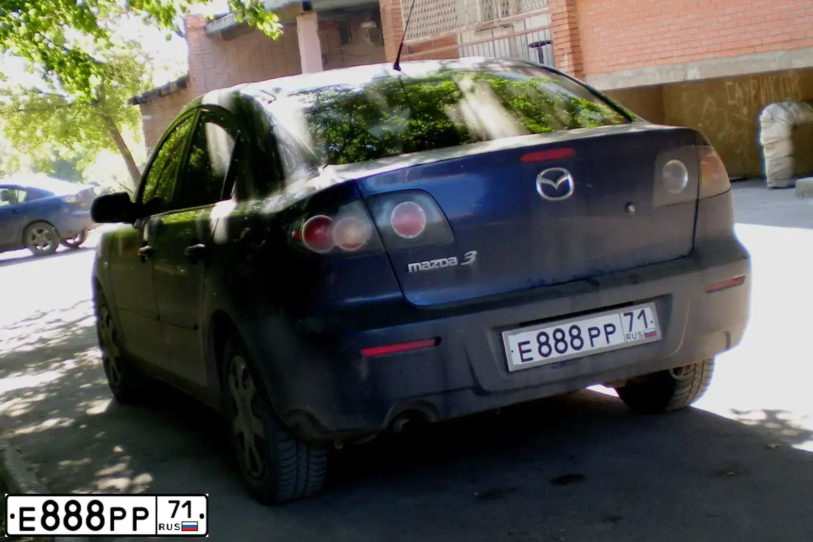 Фото автомобиля MAZDA 3, 2006 — госномер Т815ВУ71. Цвет: СИНИЙ