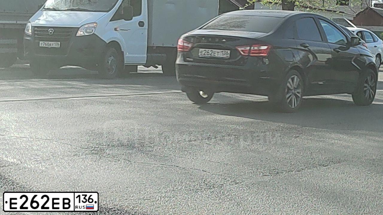 Фото автомобиля LADA (ВАЗ) Priora, 2010 — госномер Е815МЕ136